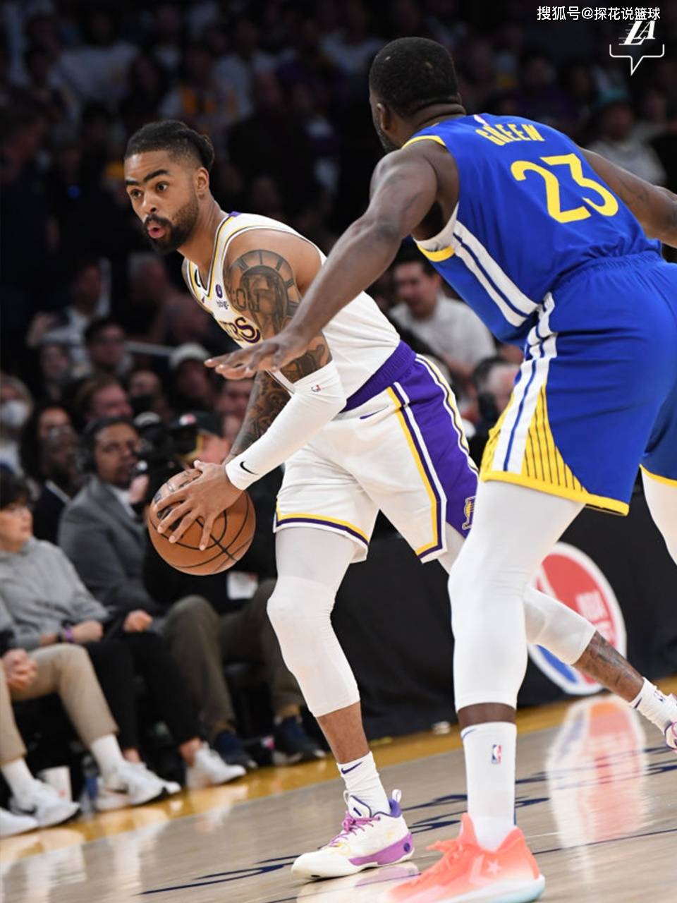 包含CLG横扫T1，Inspired三分雨点燃全场的词条