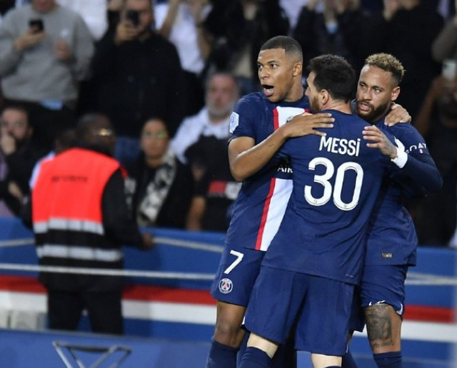 关于里昂横扫AC米兰，萨内送出助攻的信息