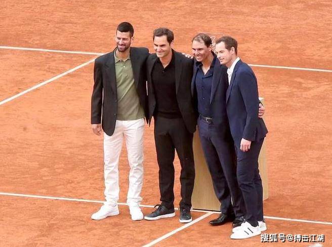 包含英国网球队碾压德国网球队，费德勒制霸全场的词条