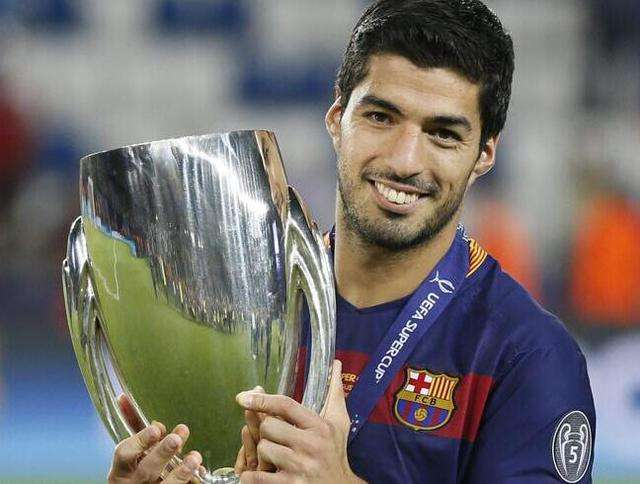 包含塞内加尔横扫墨西哥，苏亚雷斯高光表现的词条