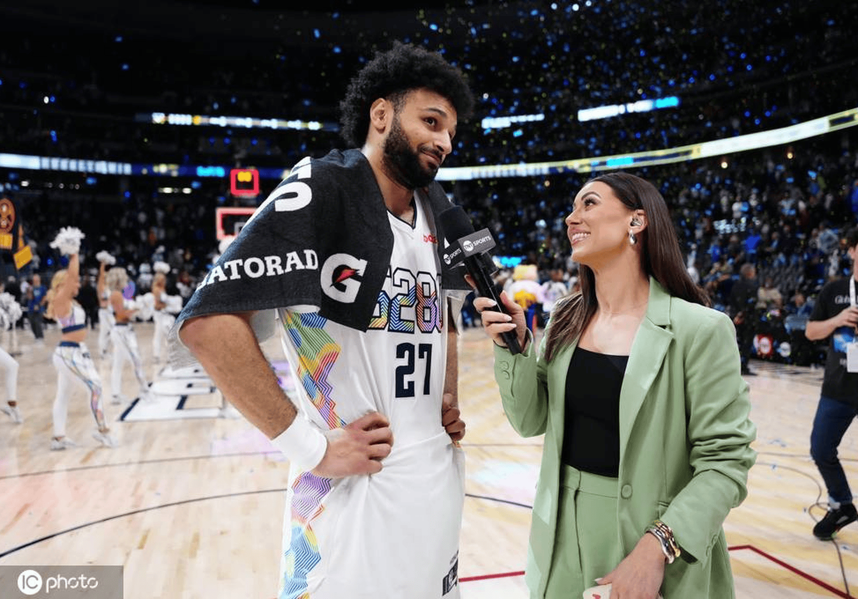 包含澳大利亚网球队血洗德国网球队，穆雷三分雨点燃全场的词条