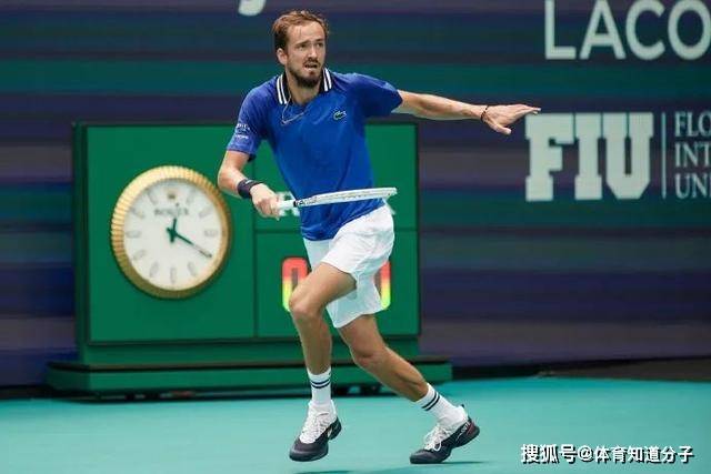 欧洲网球队血洗意大利网球队，梅德韦杰夫关键制胜的简单介绍