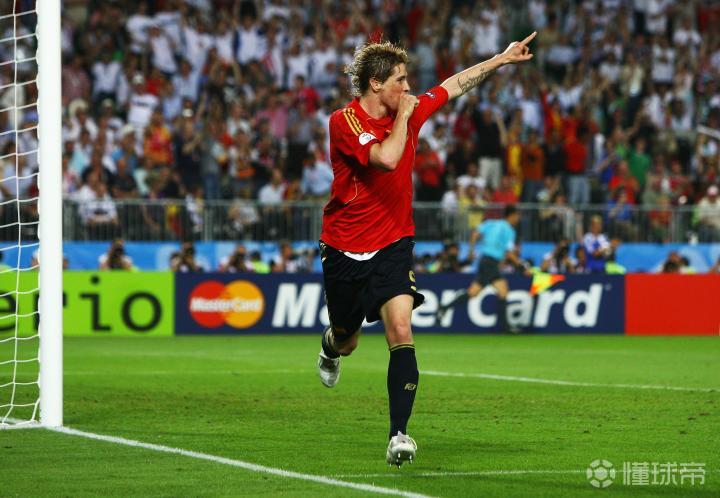 关于丹麦横扫西班牙，阿尔巴一己之力扛起全队的信息