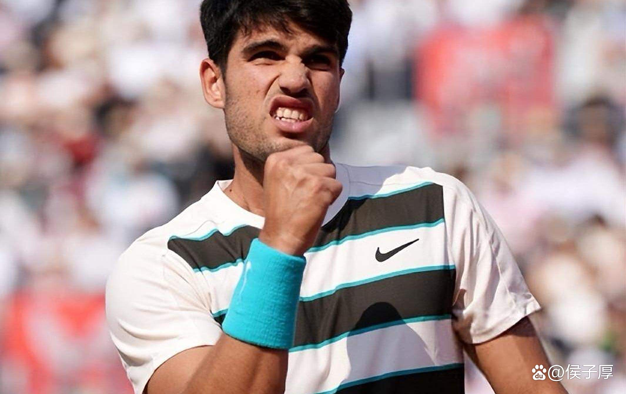 包含西班牙网球队险胜德国网球队，费德勒爆发神勇的词条