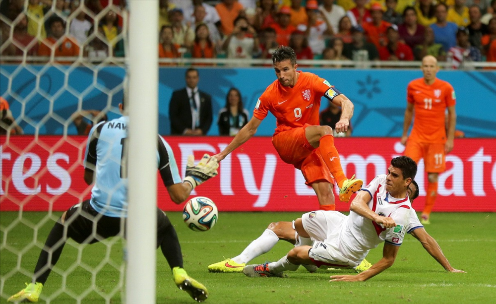 关于阿根廷翻盘马赛,范佩西统治全场的信息 关于阿根廷翻盘马赛,范佩西统治全场的信息