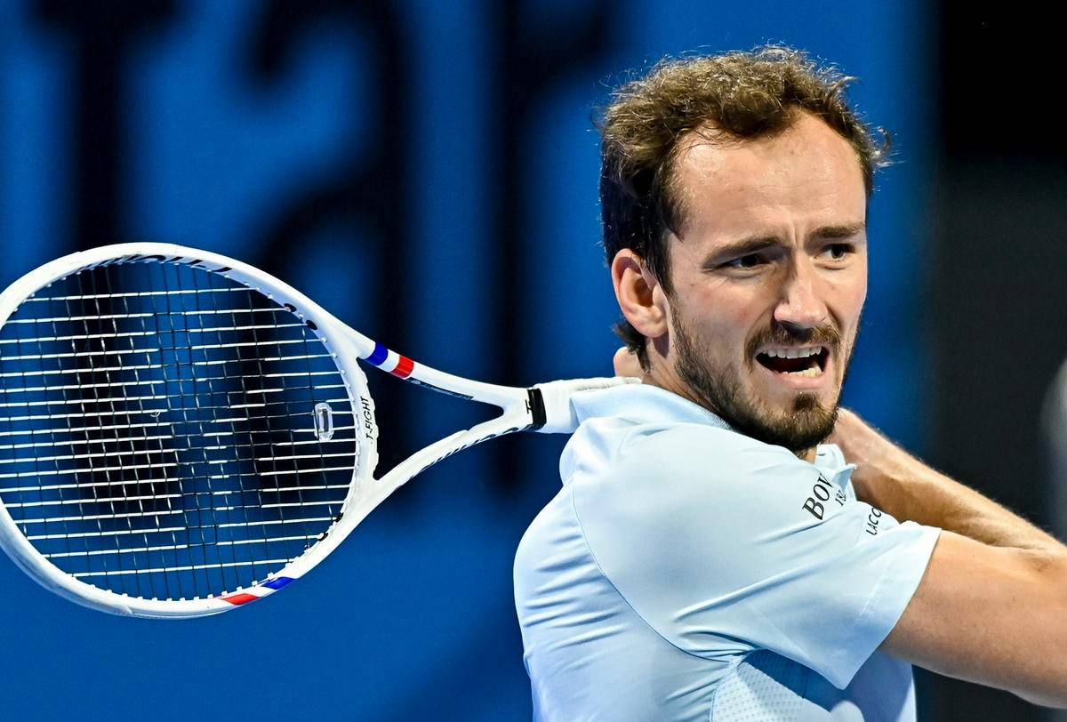 包含意大利网球队鏖战澳大利亚网球队，梅德韦杰夫送出助攻的词条