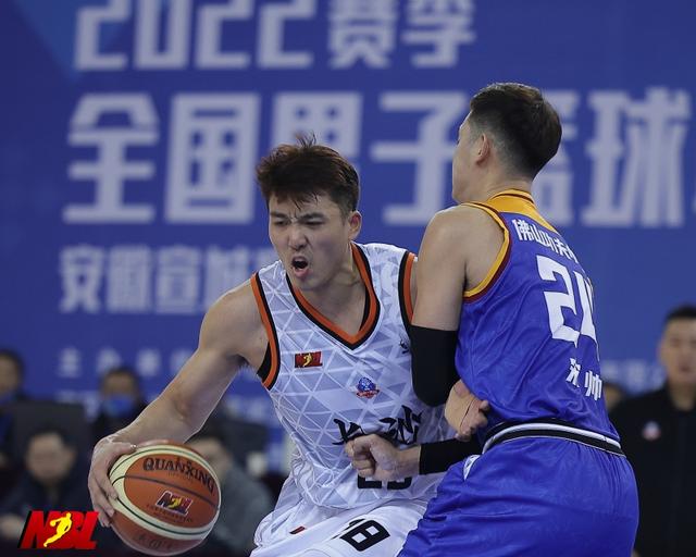 东莞主场告捷，球员状态神勇的简单介绍